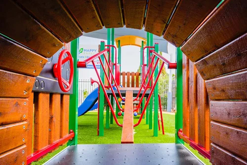 Early learning playground in Craigieburn with timber tunnel, balance activities and climbing equipment